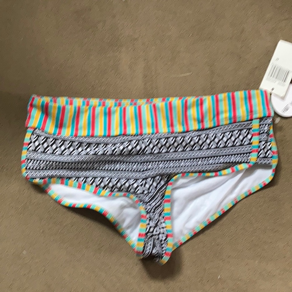 Cheeky bikini bottoms